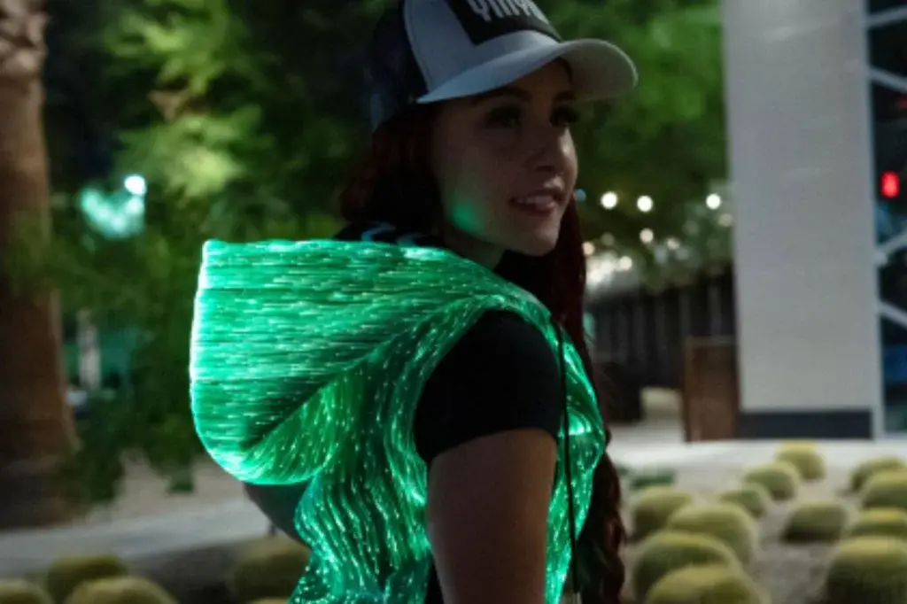 Dazzle Luminous Embroidery Thread